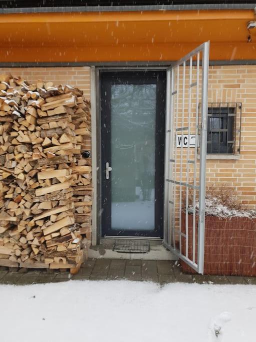 Kleine Wohnung Im - Konzept Flieger - 2 Stockwerke Tettnang Luaran gambar